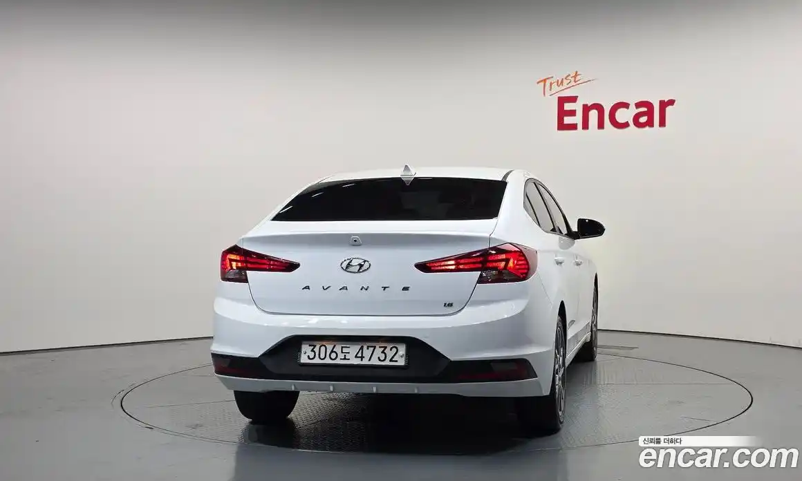 Hyundai Avante 2020 1.6 автомат (гидро), фото 4