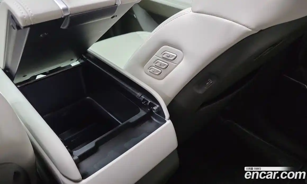 Hyundai Santa Fe 2024 1.6 автомат (гидро), фото 28