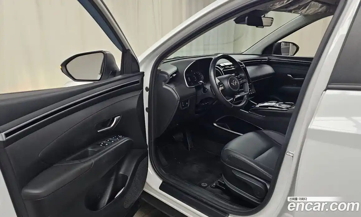 Hyundai Tucson 2022 1.6 автомат (гидро), фото 13