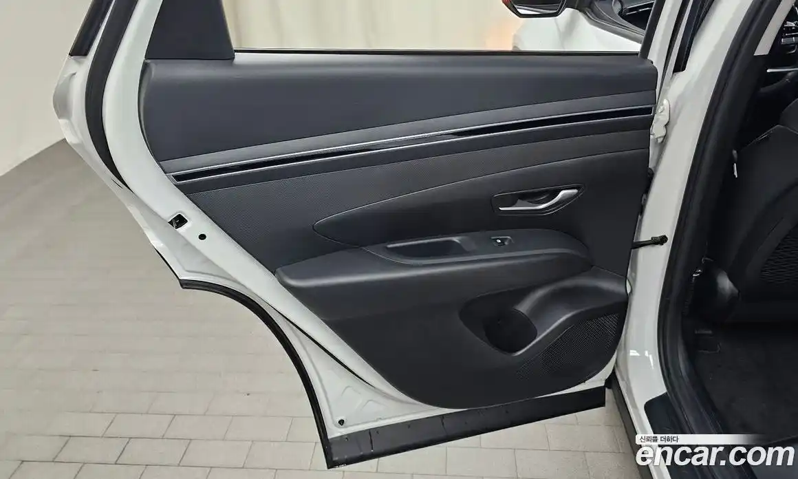 Hyundai Tucson 2022 1.6 автомат (гидро), фото 15