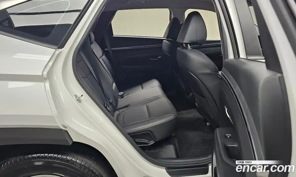 Hyundai Tucson 2022 1.6 автомат (гидро), фото 17