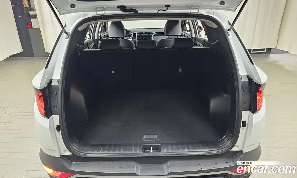 Hyundai Tucson 2022 1.6 автомат (гидро), фото 23