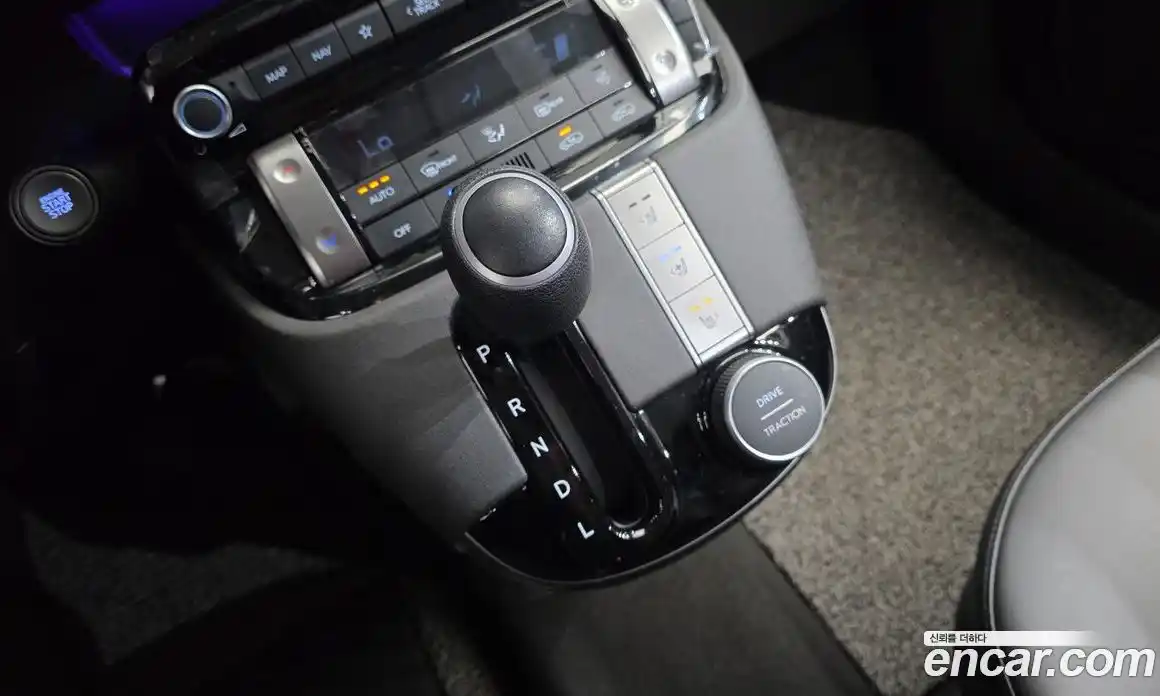 Hyundai Casper 2022 1.0 автомат (гидро), фото 9