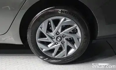 Hyundai Avante 2024 1.6 автомат (гидро), миниатюра 5