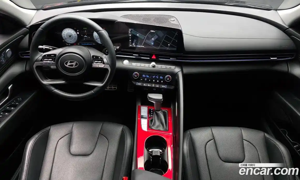 Hyundai Avante 2024 1.6 автомат (гидро), фото 10