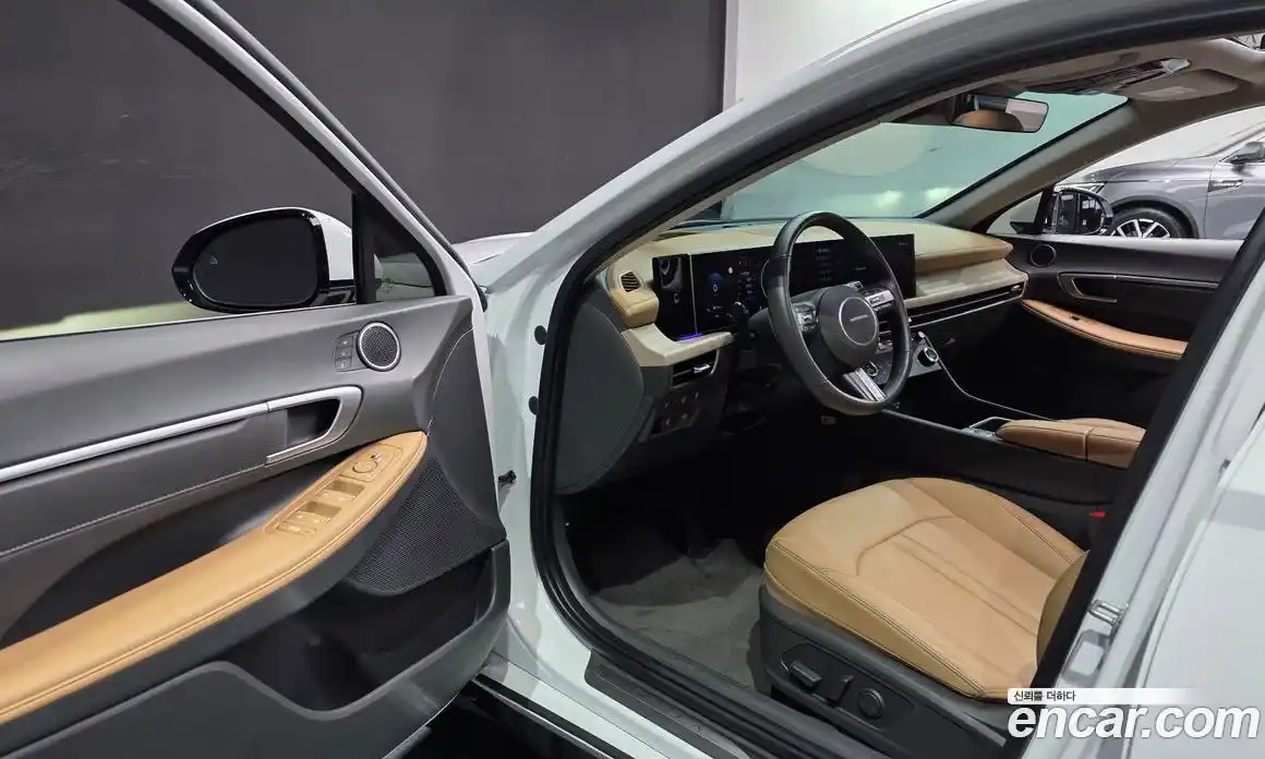 Hyundai Sonata 2024 2.0 автомат (гидро), фото 13
