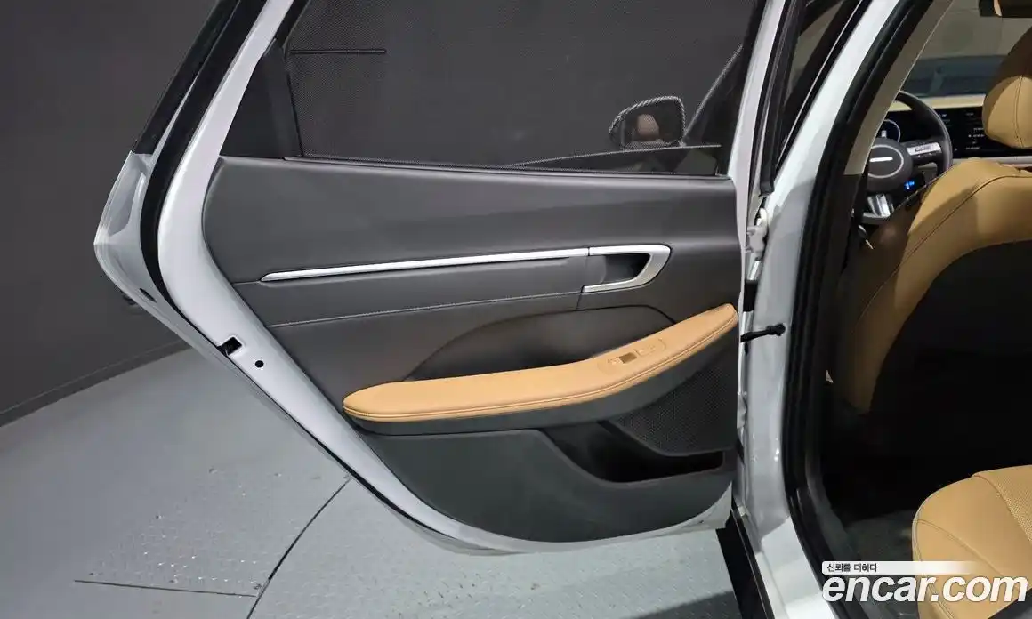 Hyundai Sonata 2024 2.0 автомат (гидро), фото 15