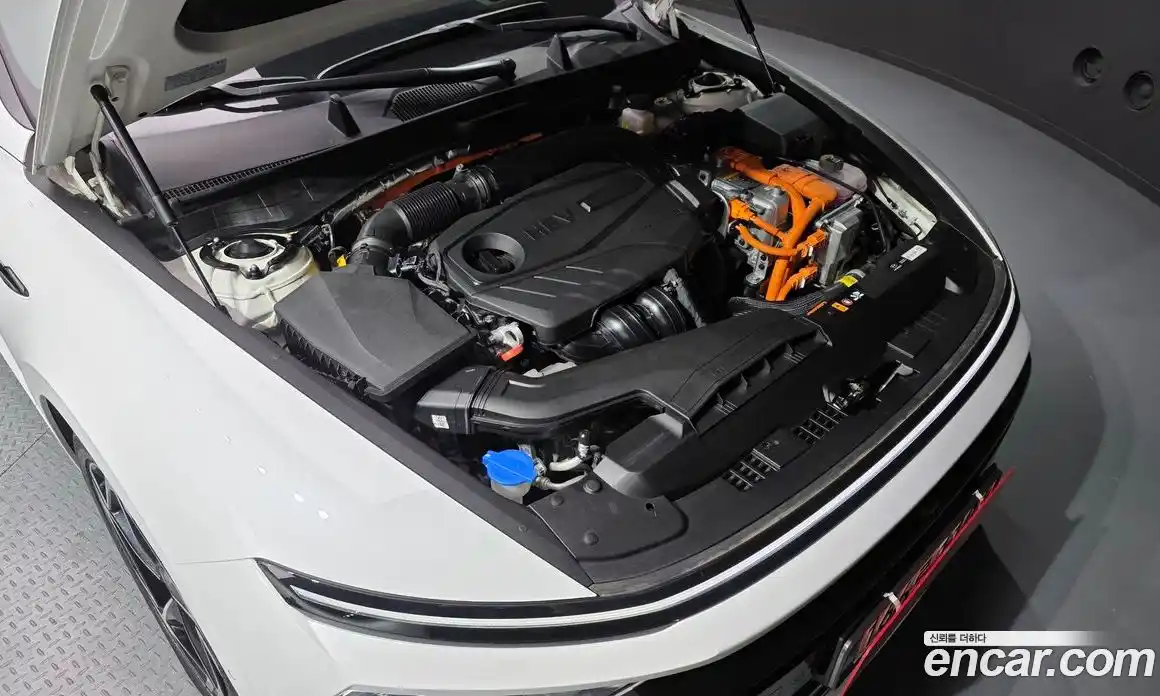Hyundai Sonata 2024 2.0 автомат (гидро), фото 6