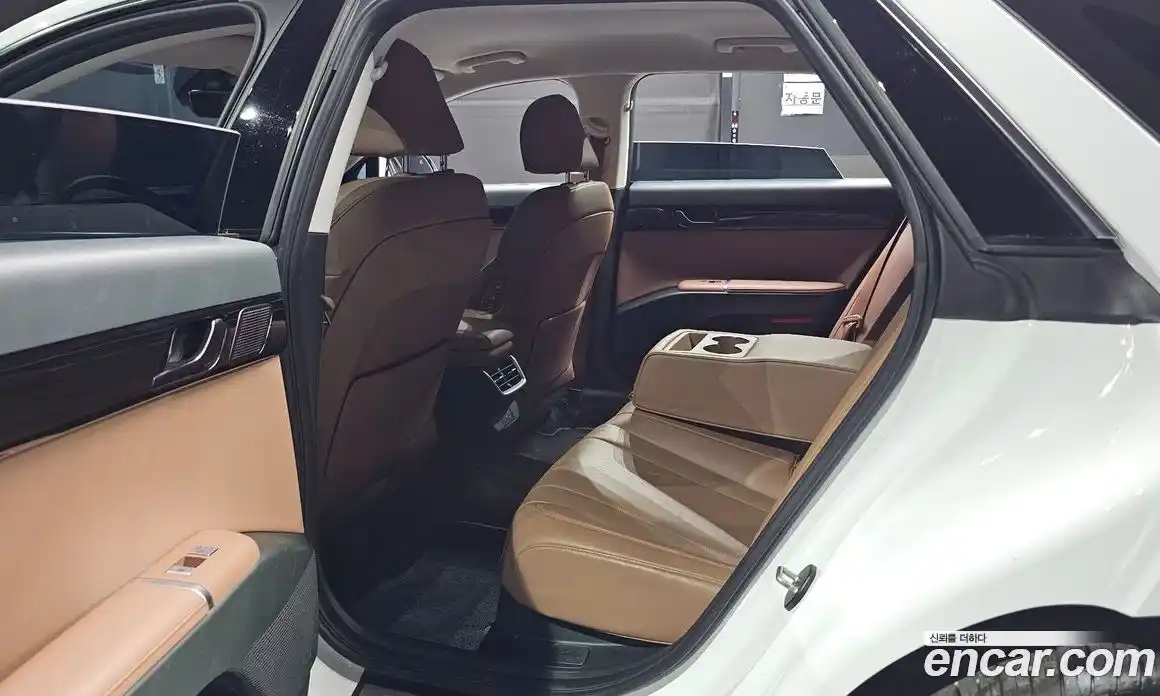 Hyundai Grandeur 2023 2.5 автомат (гидро), фото 16