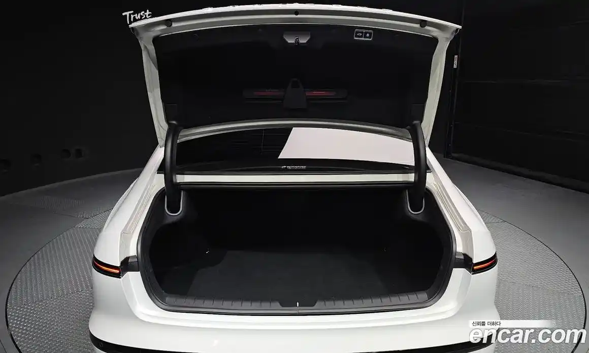 Hyundai Grandeur 2023 2.5 автомат (гидро), фото 36