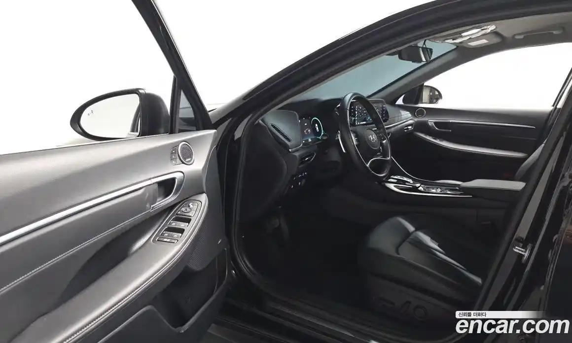 Hyundai Sonata 2022 2.0 автомат (гидро), фото 12