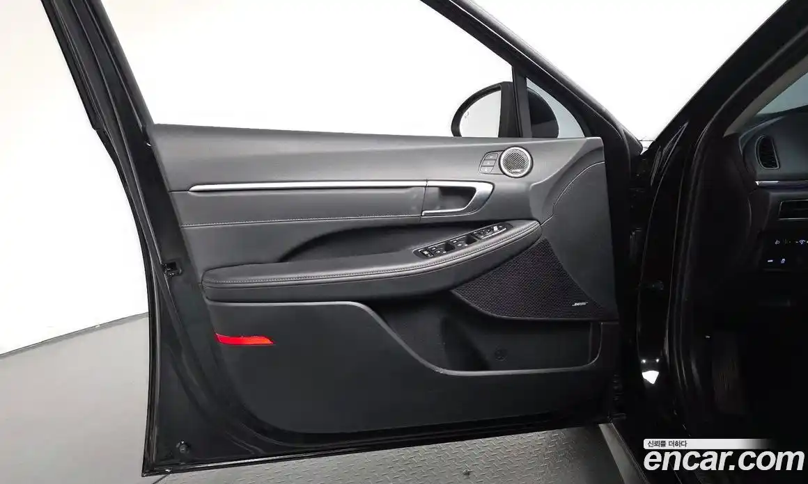 Hyundai Sonata 2022 2.0 автомат (гидро), фото 13