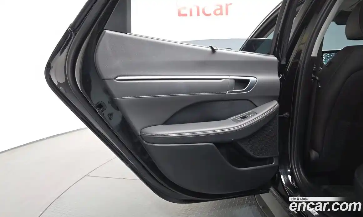 Hyundai Sonata 2022 2.0 автомат (гидро), фото 14
