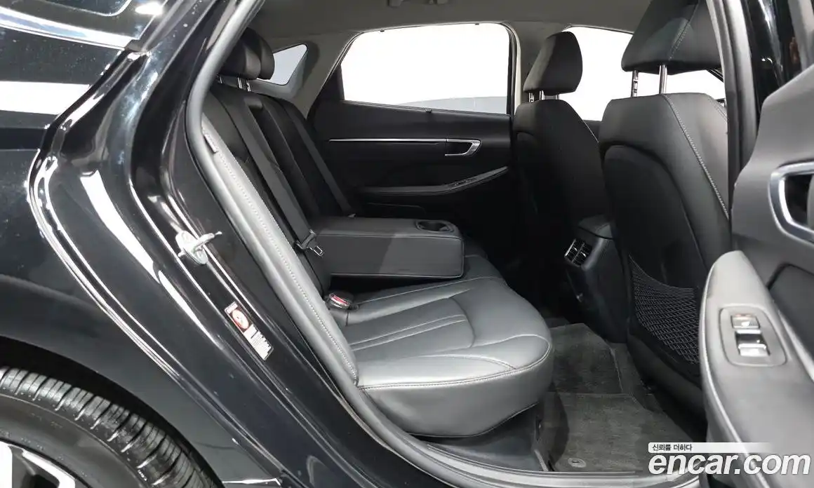 Hyundai Sonata 2022 2.0 автомат (гидро), фото 16