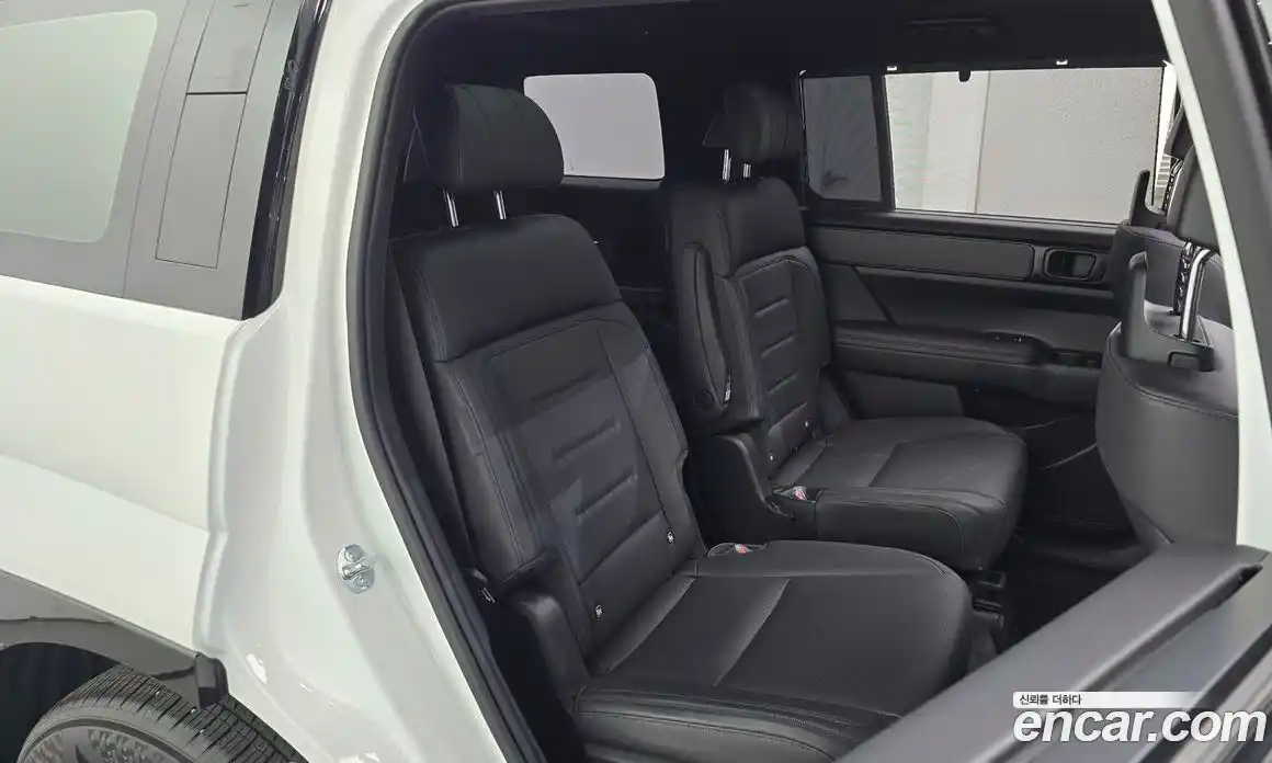 Hyundai Santa Fe 2024 1.6 автомат (гидро), фото 17