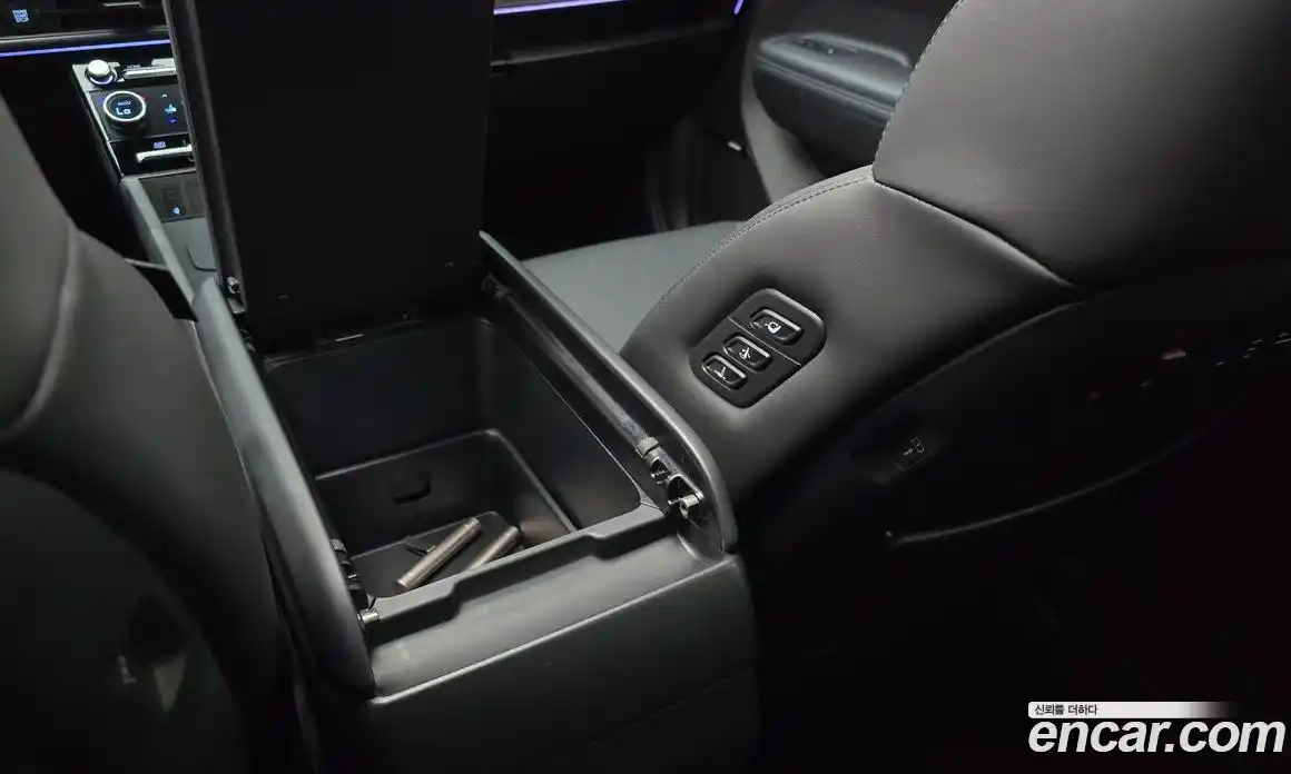 Hyundai Santa Fe 2024 1.6 автомат (гидро), фото 25