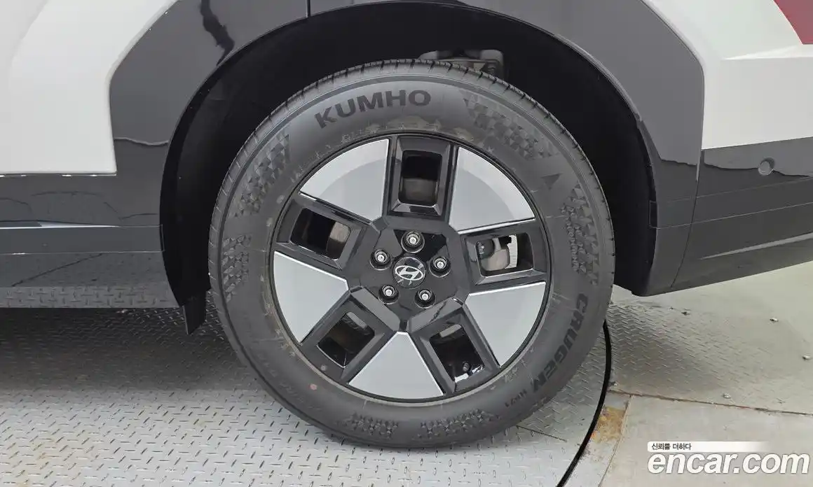 Hyundai Santa Fe 2024 1.6 автомат (гидро), фото 7