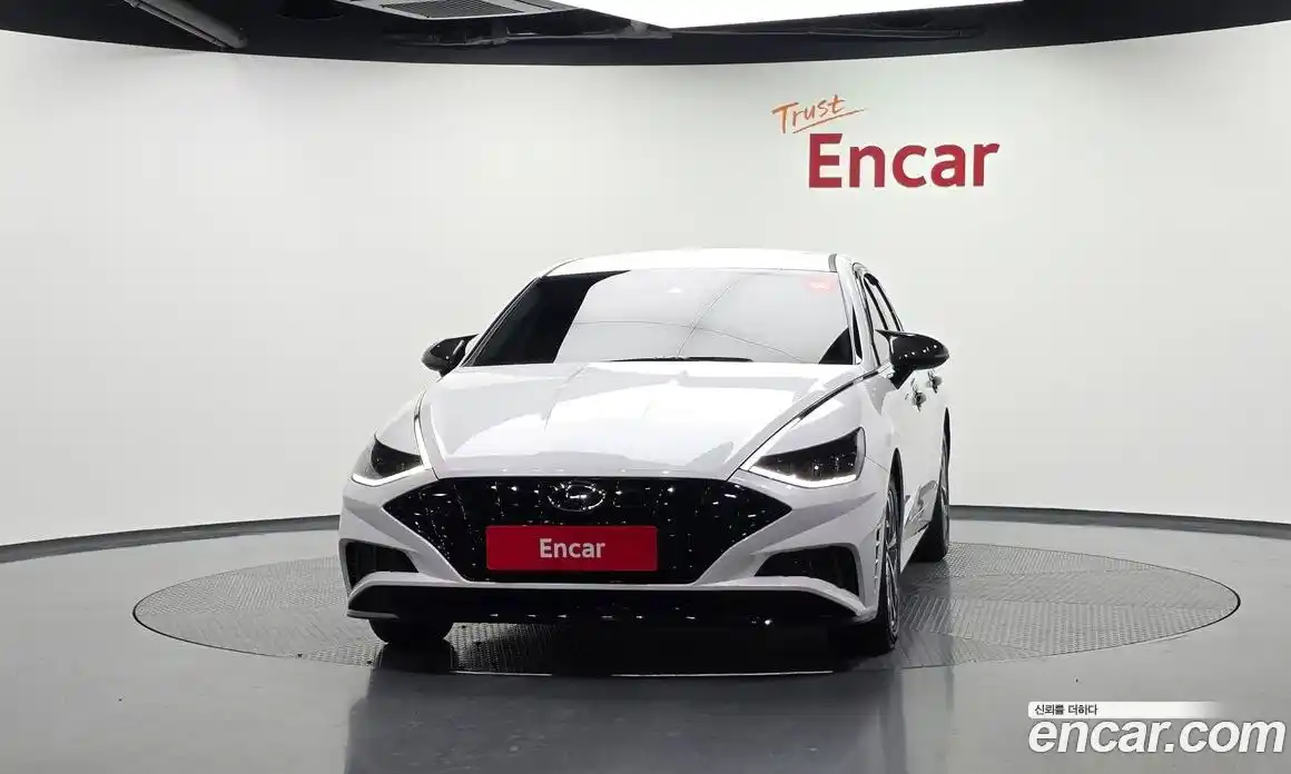 Hyundai Sonata 2021 2.0 автомат (гидро), фото 3