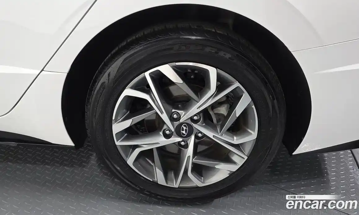 Hyundai Sonata 2021 2.0 автомат (гидро), фото 7
