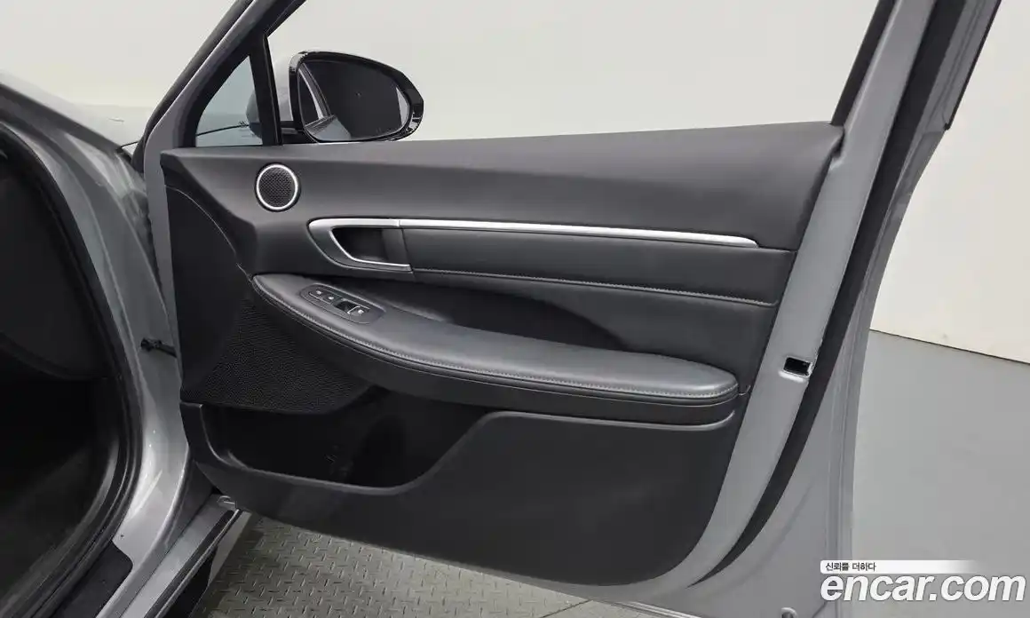 Hyundai Sonata 2024 2.0 автомат (гидро), фото 14