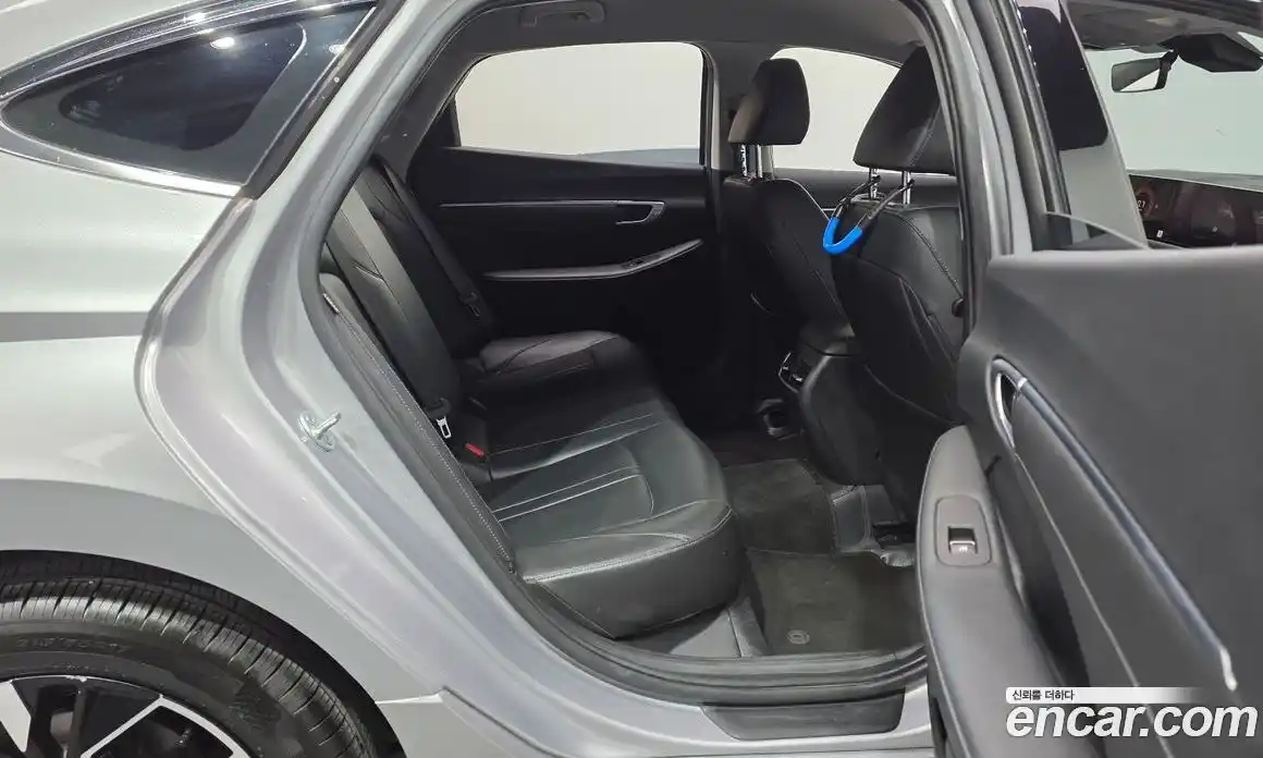 Hyundai Sonata 2024 2.0 автомат (гидро), фото 17