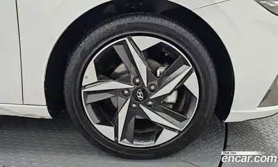Hyundai Avante 2021 1.6 автомат (гидро), миниатюра 5