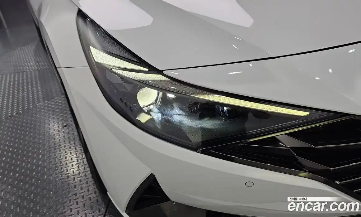 Hyundai Avante 2021 1.6 автомат (гидро), фото 8