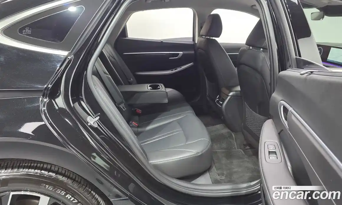 Hyundai Sonata 2023 2.0 автомат (гидро), фото 17
