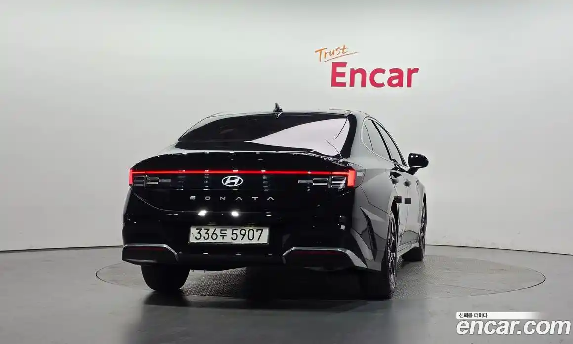 Hyundai Sonata 2023 2.0 автомат (гидро), фото 4