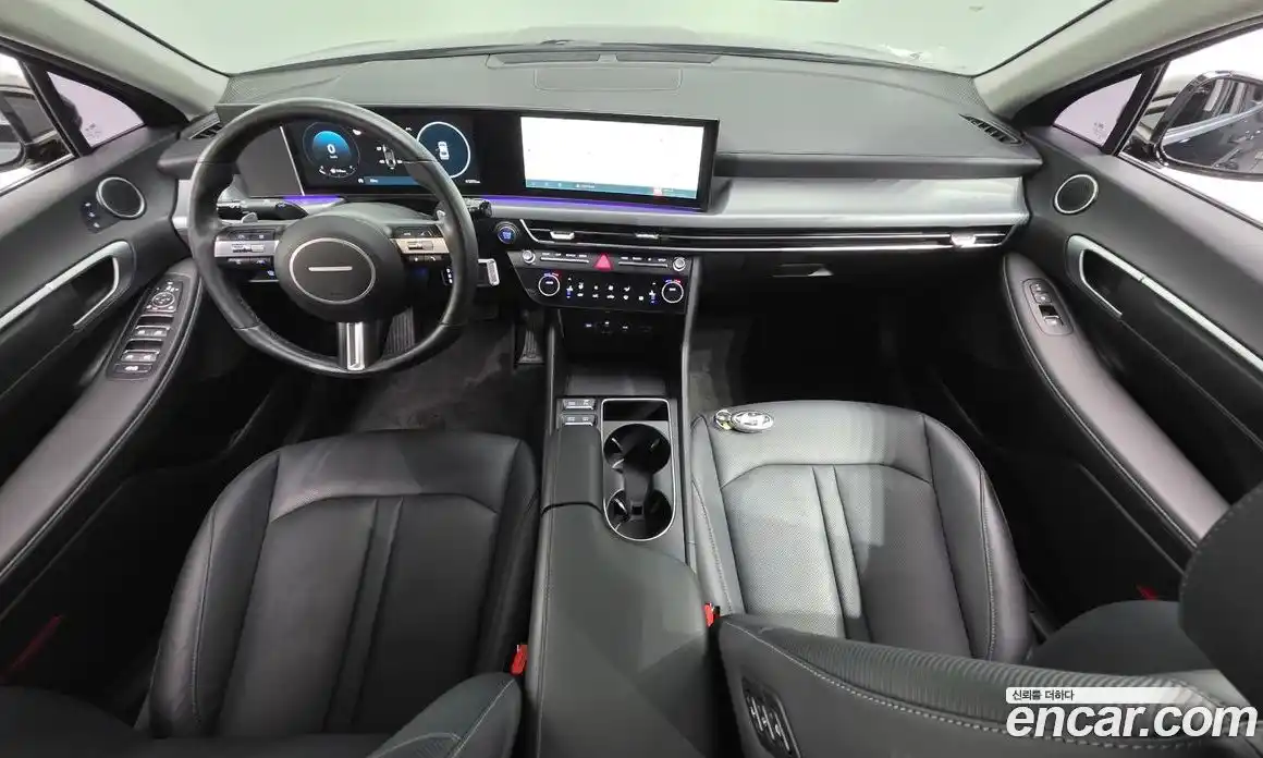 Hyundai Sonata 2023 2.0 автомат (гидро), фото 10