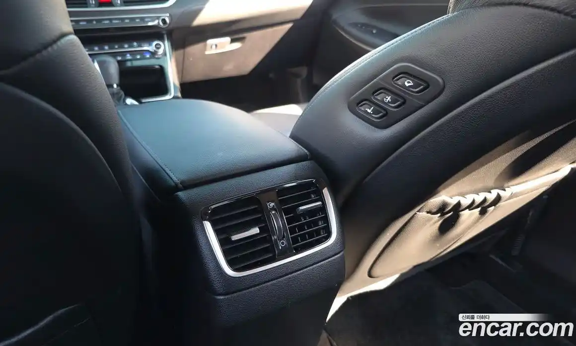 Hyundai Grandeur 2019 2.4 автомат (гидро), фото 27