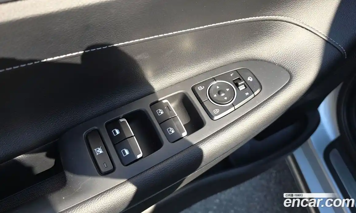 Hyundai Grandeur 2019 2.4 автомат (гидро), фото 30