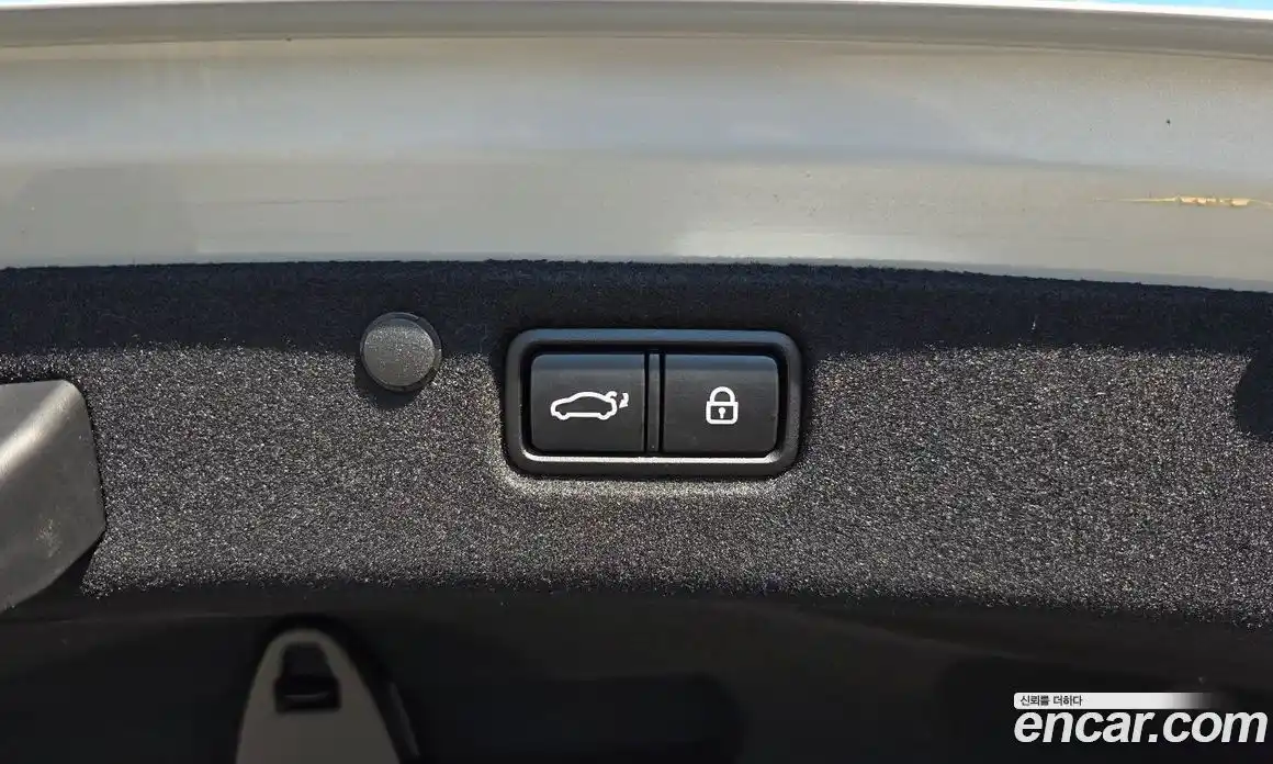 Hyundai Grandeur 2019 2.4 автомат (гидро), фото 31
