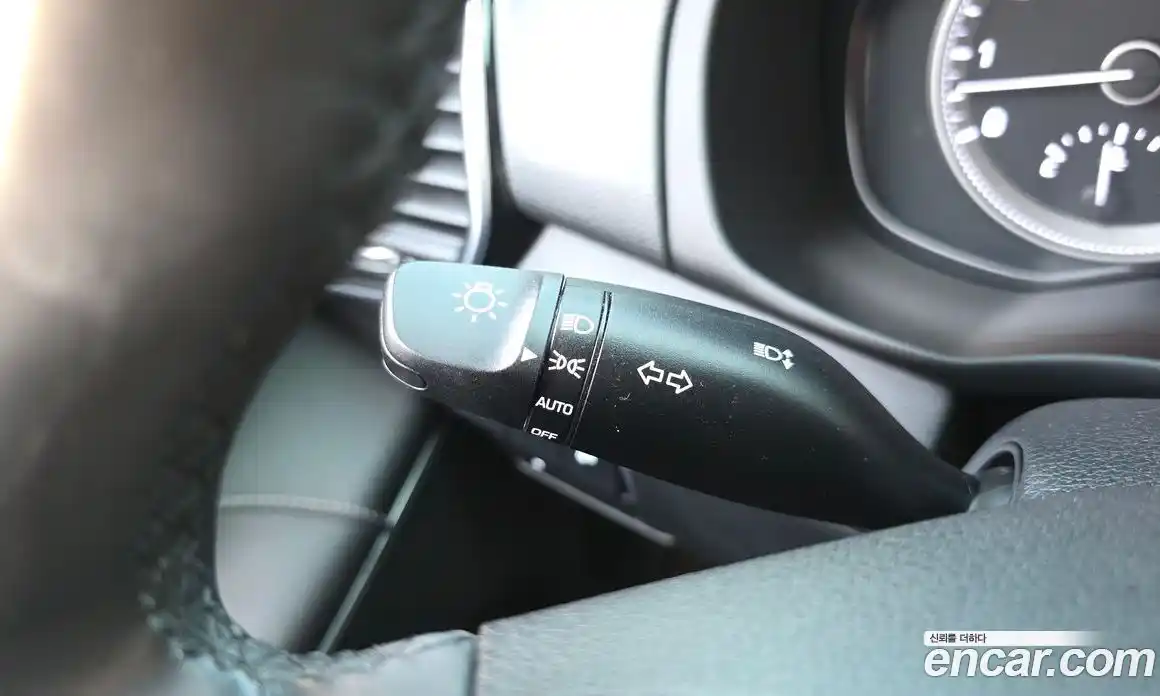 Hyundai Grandeur 2019 2.4 автомат (гидро), фото 33