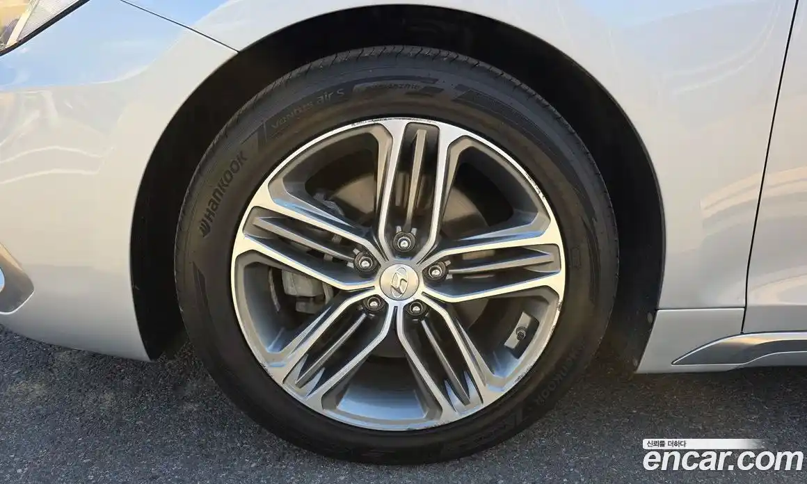 Hyundai Grandeur 2019 2.4 автомат (гидро), фото 5