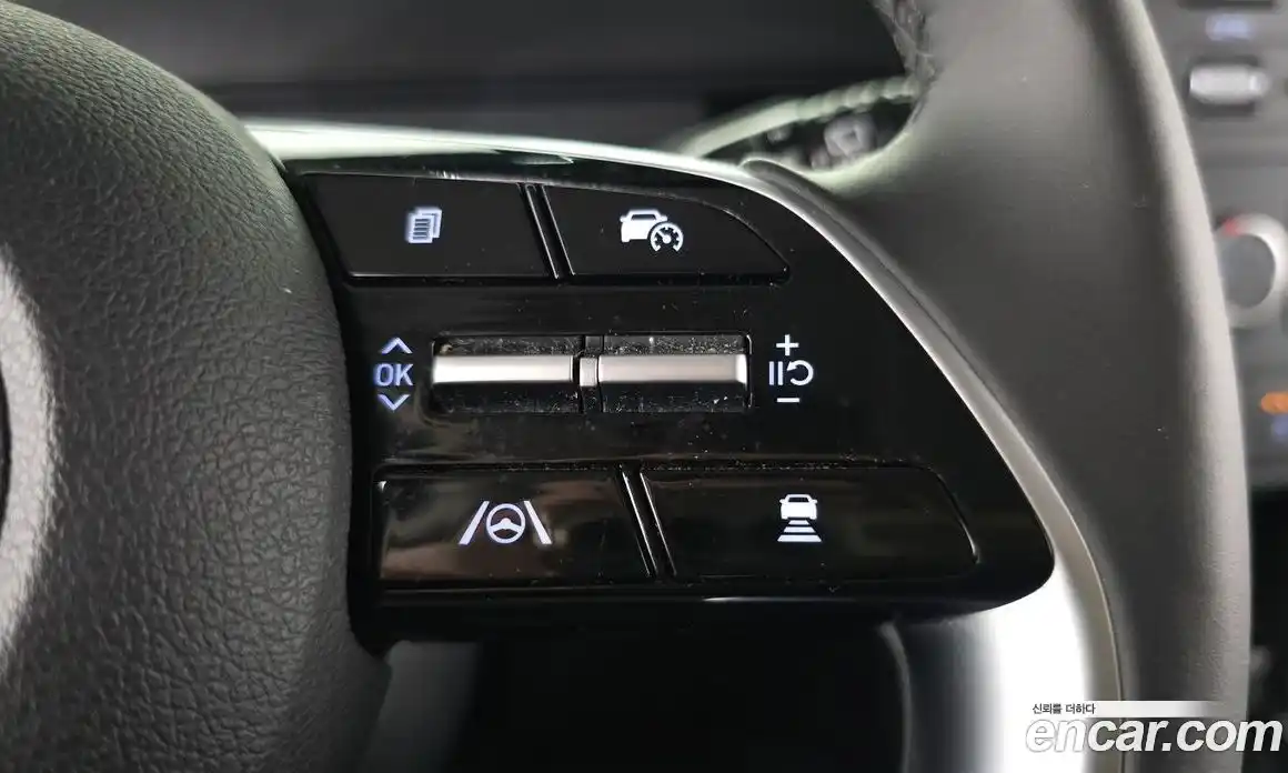 Hyundai Staria 2021 2.2 автомат (гидро), фото 24