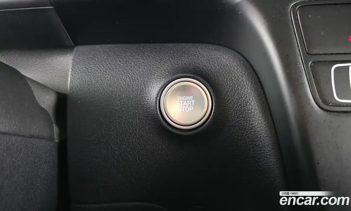 Hyundai Staria 2021 2.2 автомат (гидро), фото 30
