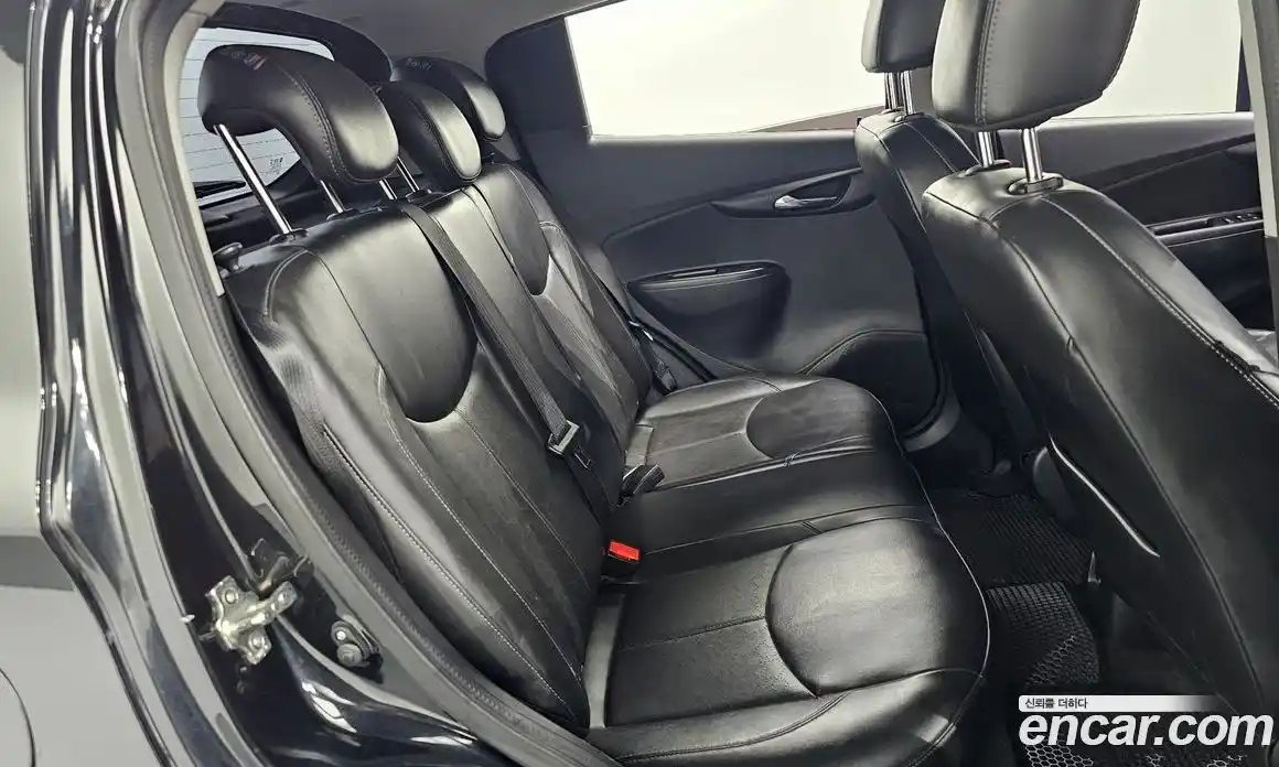 Chevrolet Spark 2016 1.0 автомат (гидро), фото 12