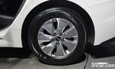 Kia K5 (Optima) 2025 2.0 автомат (гидро), миниатюра 7