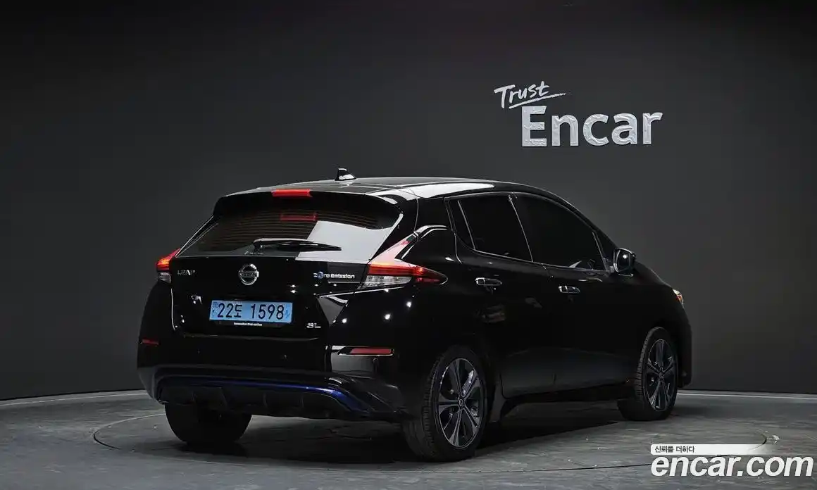 Nissan Leaf 2019 0.1 автомат (гидро), фото 2 Nissan Leaf 2019 0.1 автомат (гидро), фото 2