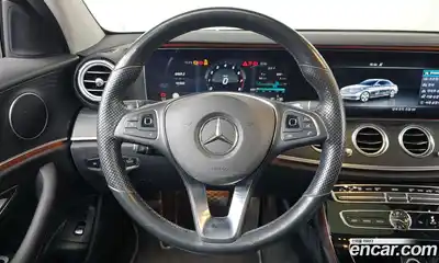 Mercedes-Benz E-Class 2016 2.0 автомат (гидро), миниатюра 12
