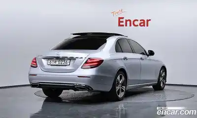 Mercedes-Benz E-Class 2016 2.0 автомат (гидро), миниатюра 2