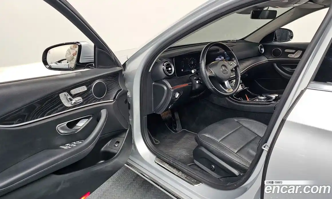 Mercedes-Benz E-Class 2016 2.0 автомат (гидро), фото 10