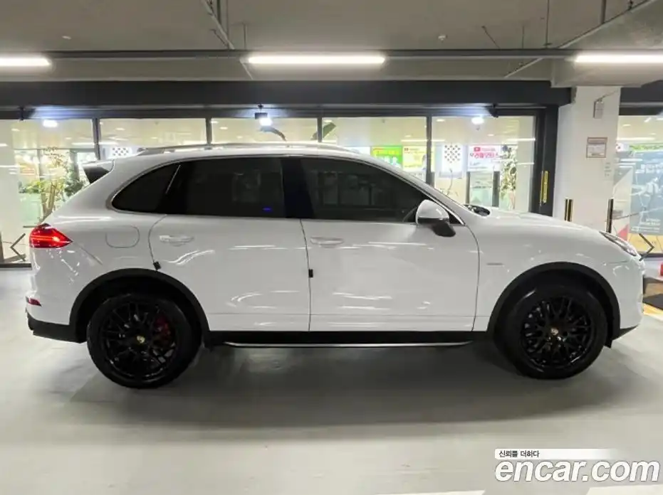 Porsche Cayenne 2015 3.0 автомат (гидро), фото 3