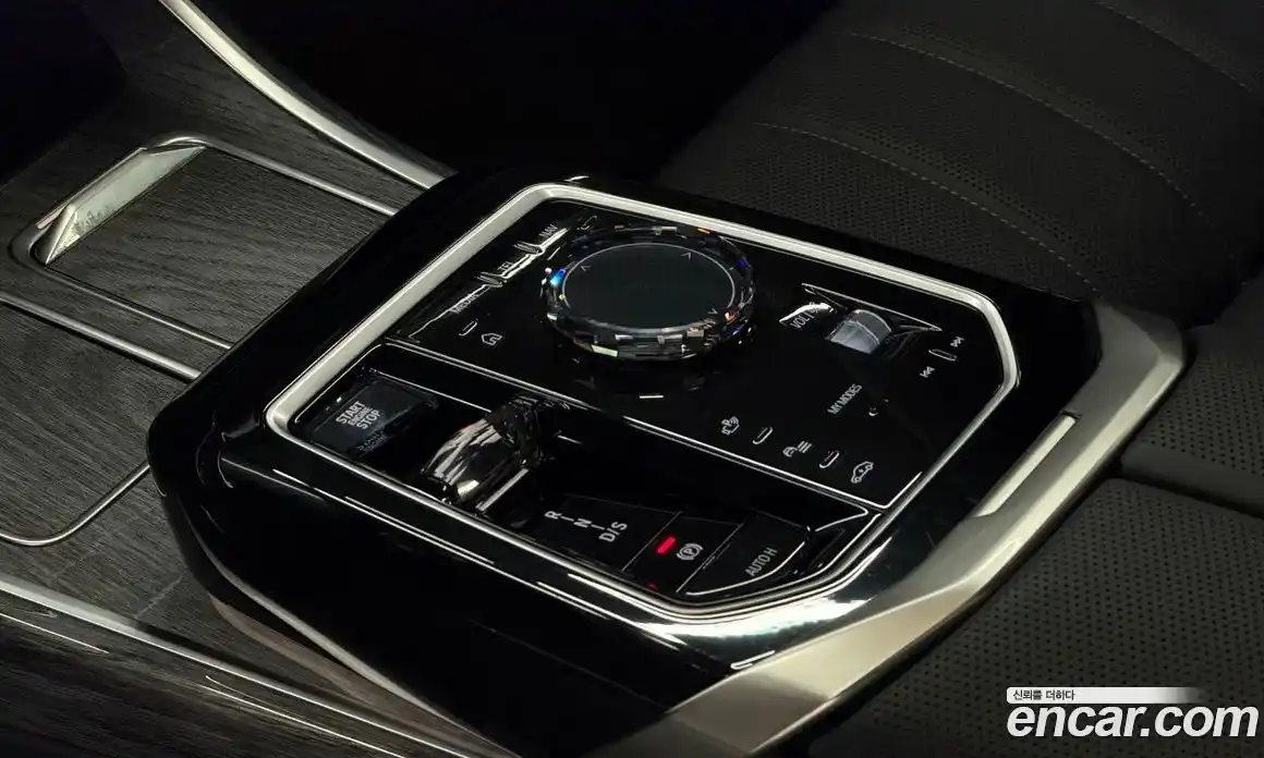 BMW 7 серия 2024 3.0 автомат (гидро), фото 9