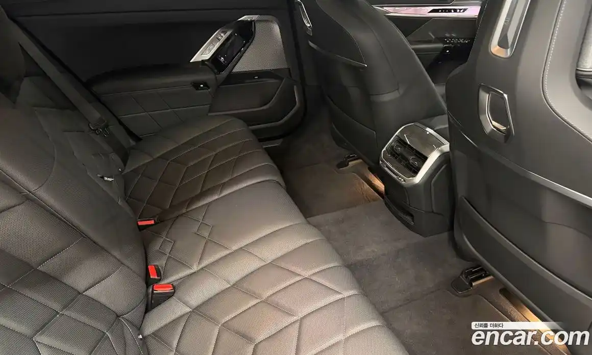 BMW 7 серия 2024 3.0 автомат (гидро), фото 10