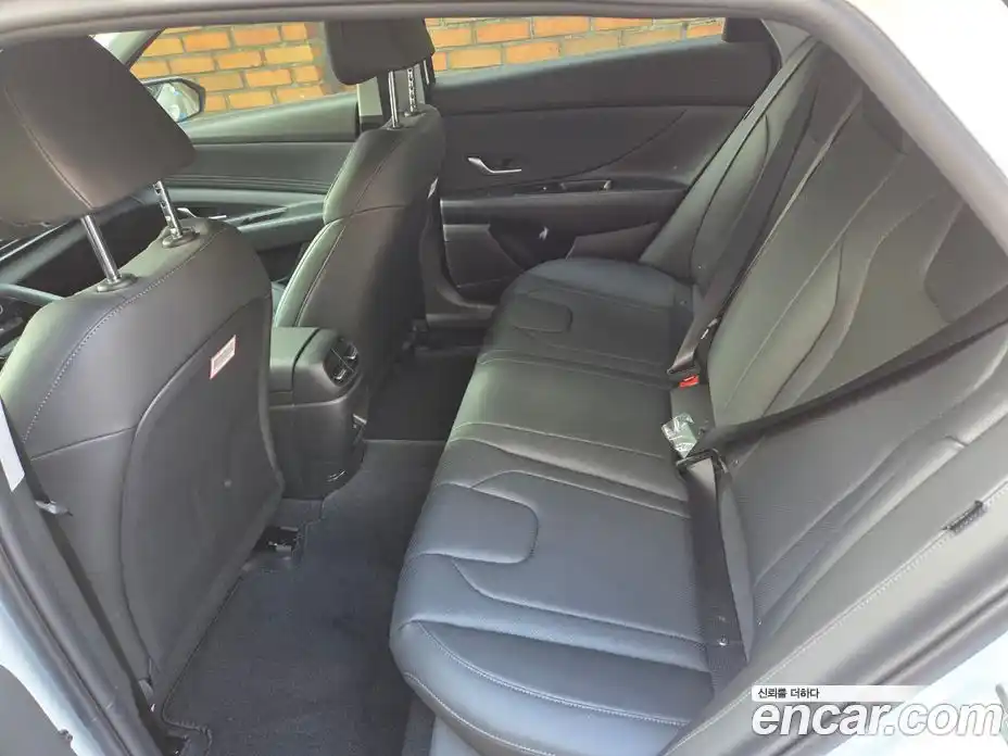 Hyundai Avante 2026 1.6 автомат (гидро), фото 4