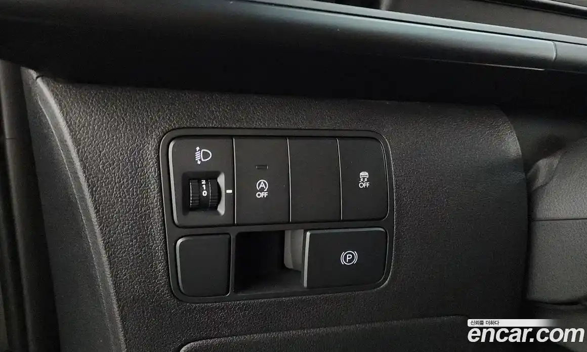 Hyundai Staria 2025 2.2 автомат (гидро), фото 26