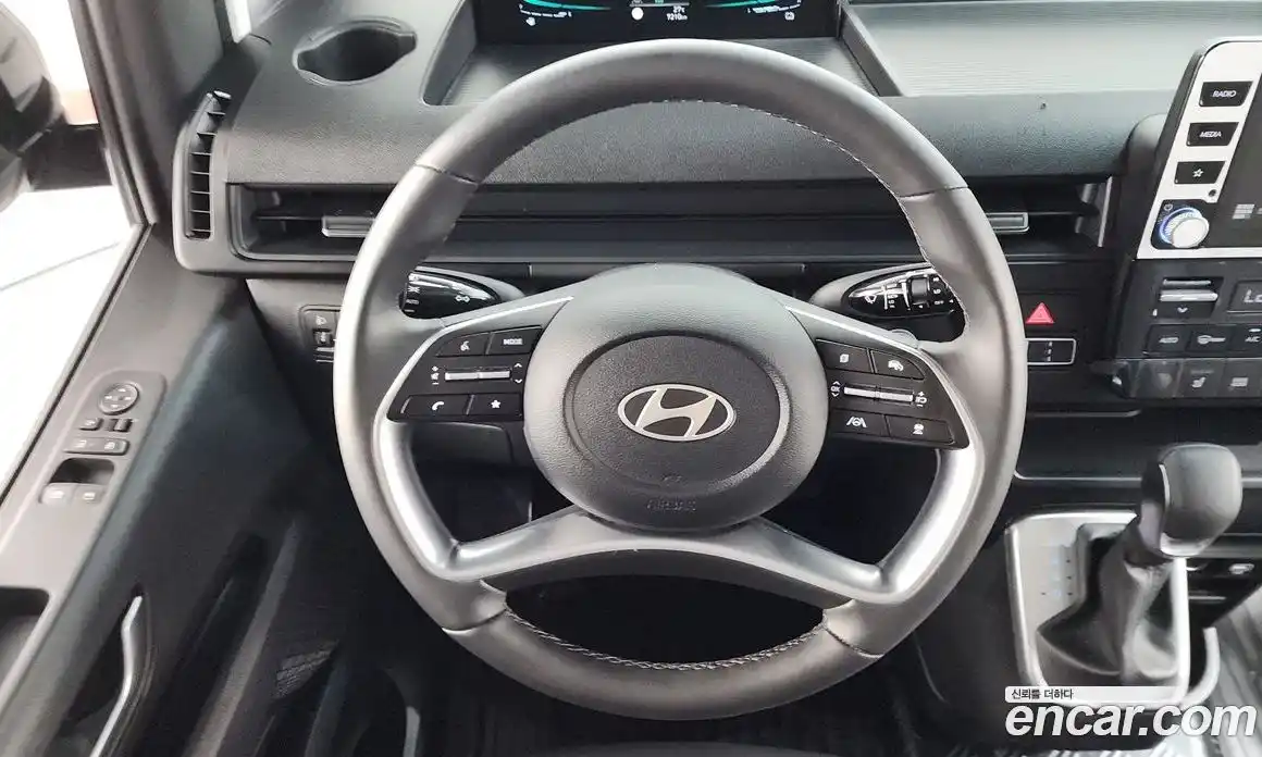 Hyundai Staria 2025 1.6 автомат (гидро), фото 19