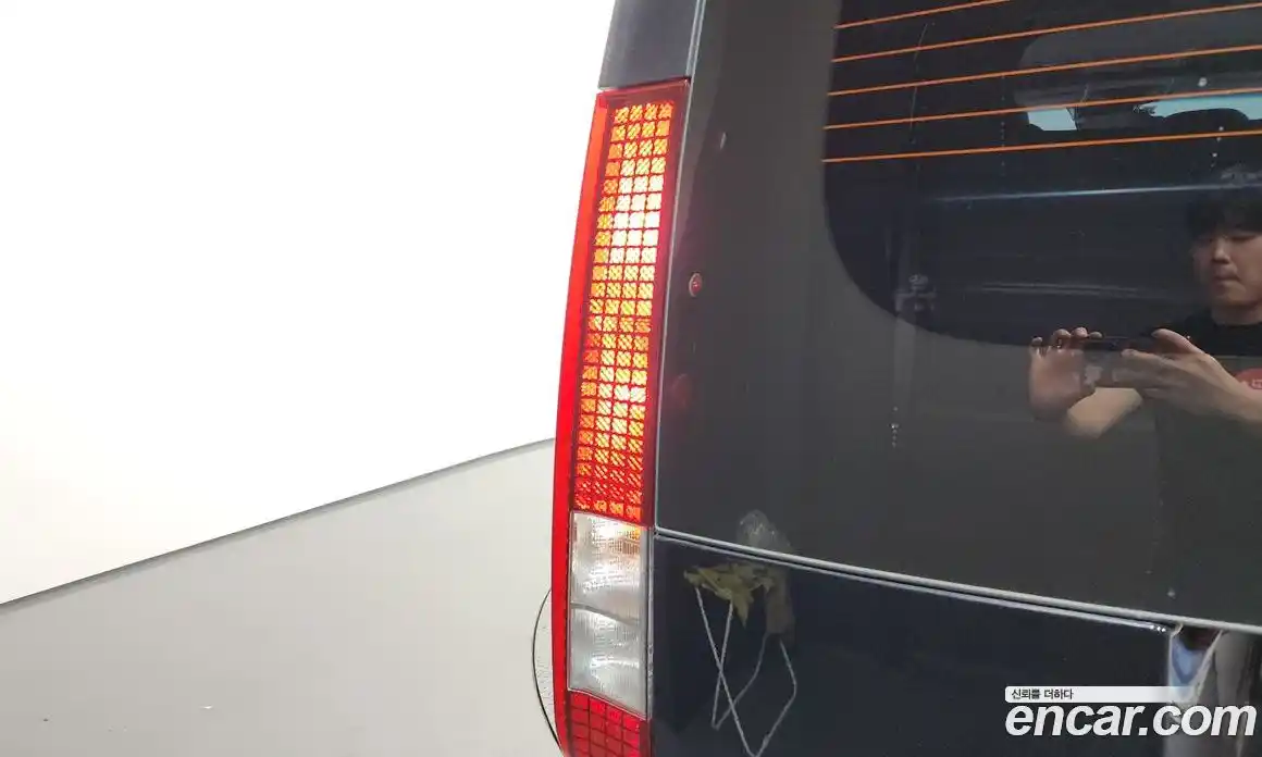 Hyundai Staria 2025 1.6 автомат (гидро), фото 9